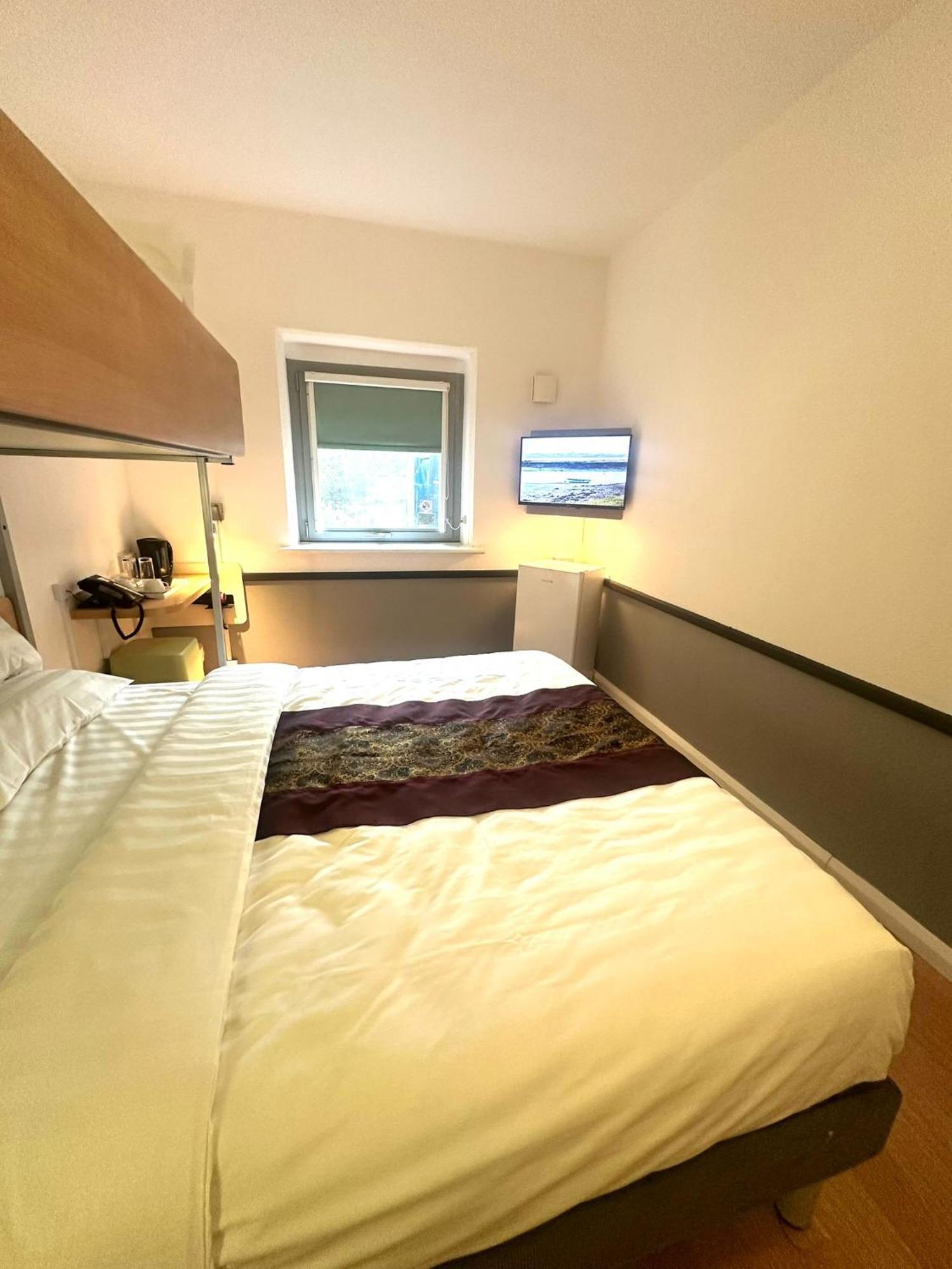 Cambridge Hotel Bradford Central エクステリア 写真