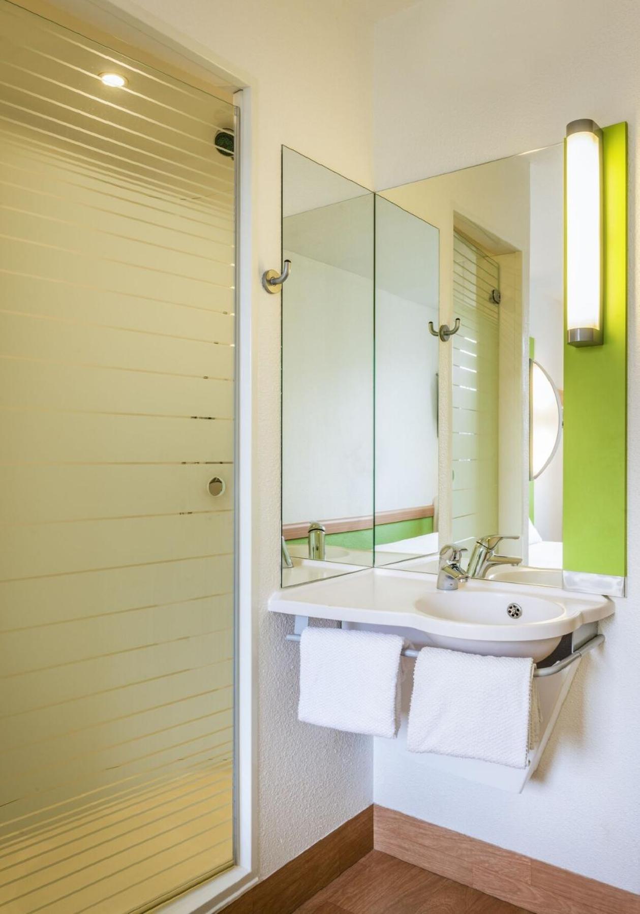 Cambridge Hotel Bradford Central エクステリア 写真