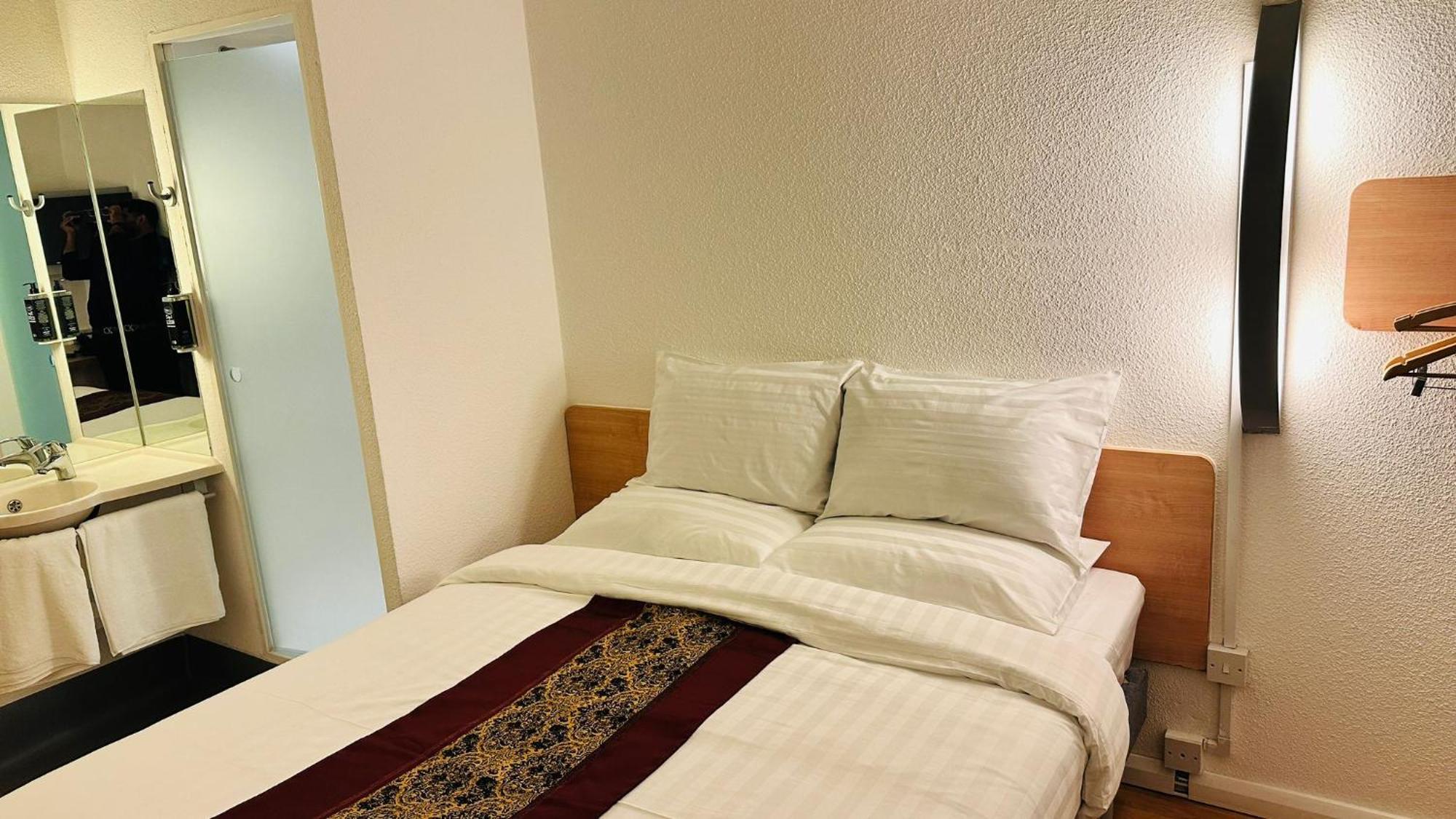 Cambridge Hotel Bradford Central エクステリア 写真